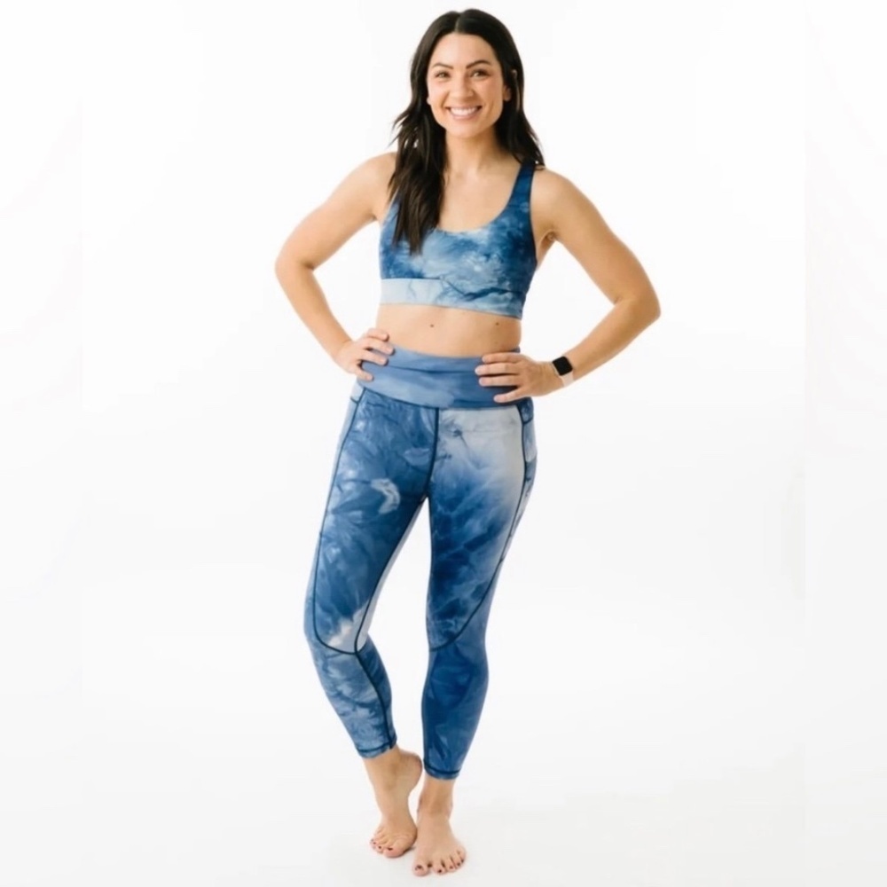 Zyia Active Light N Tight Hi-Rise Capri Leggings Navy Hendrix‎ Tie Dye